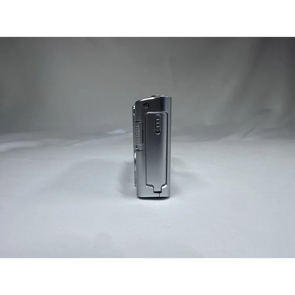 4K Ultra HD Digital Point & Shoot Camera 44MP 16X Zoom Silver Tested Working